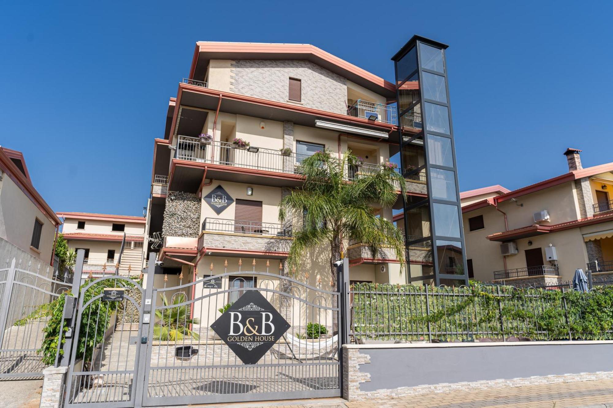 B&B Golden House & Spa Rose Dış mekan fotoğraf